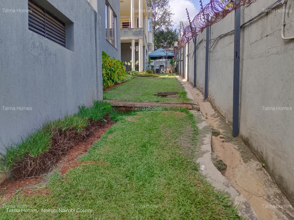 4 Bed Townhouse with En Suite at Near The Westgate - 6