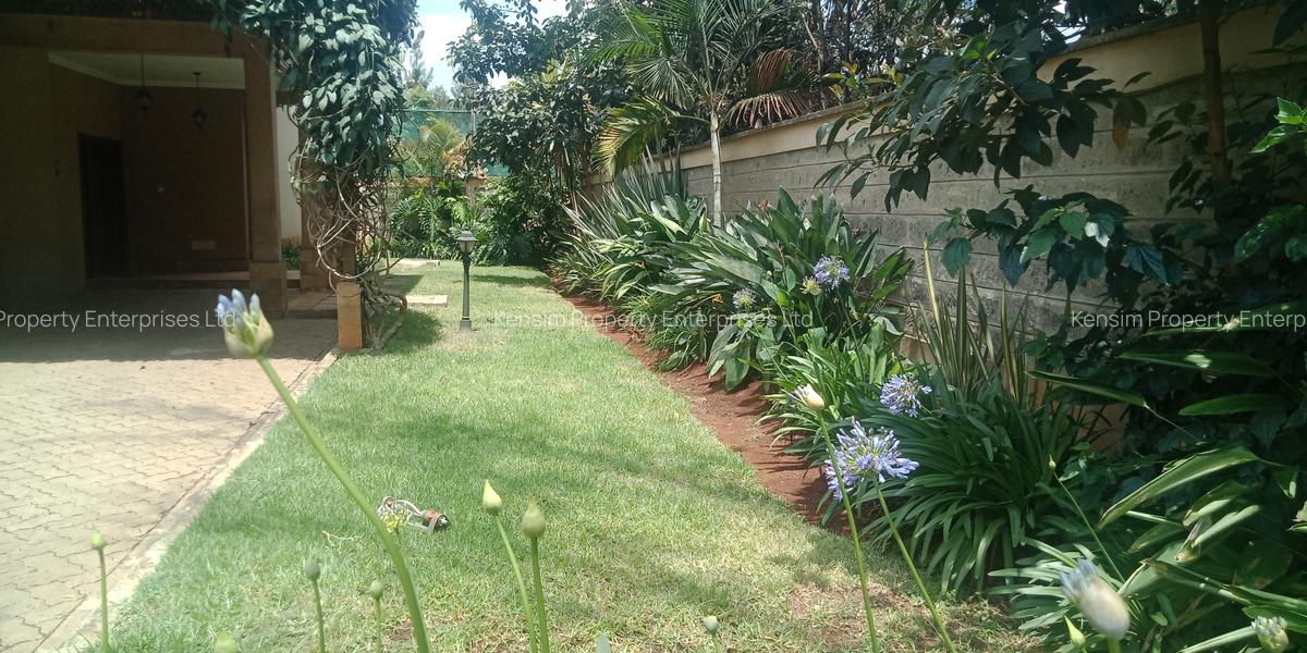 5 Bed Townhouse with En Suite in Lavington - 20