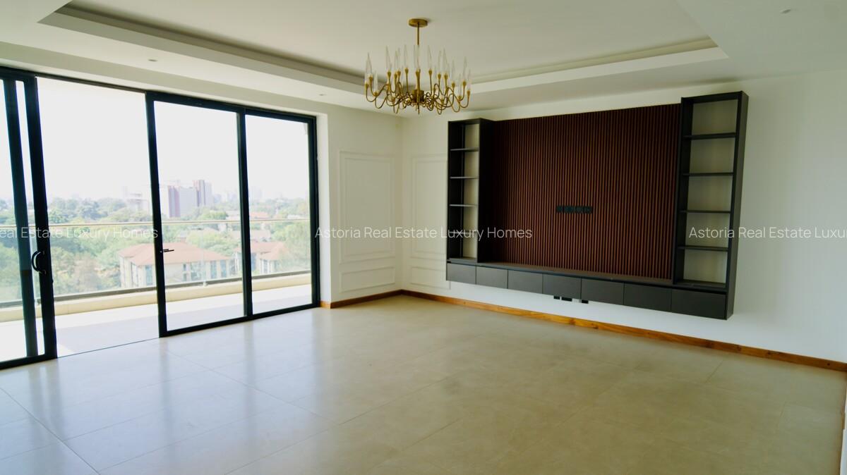 3 Bed Apartment with En Suite at 2026-128 - 10