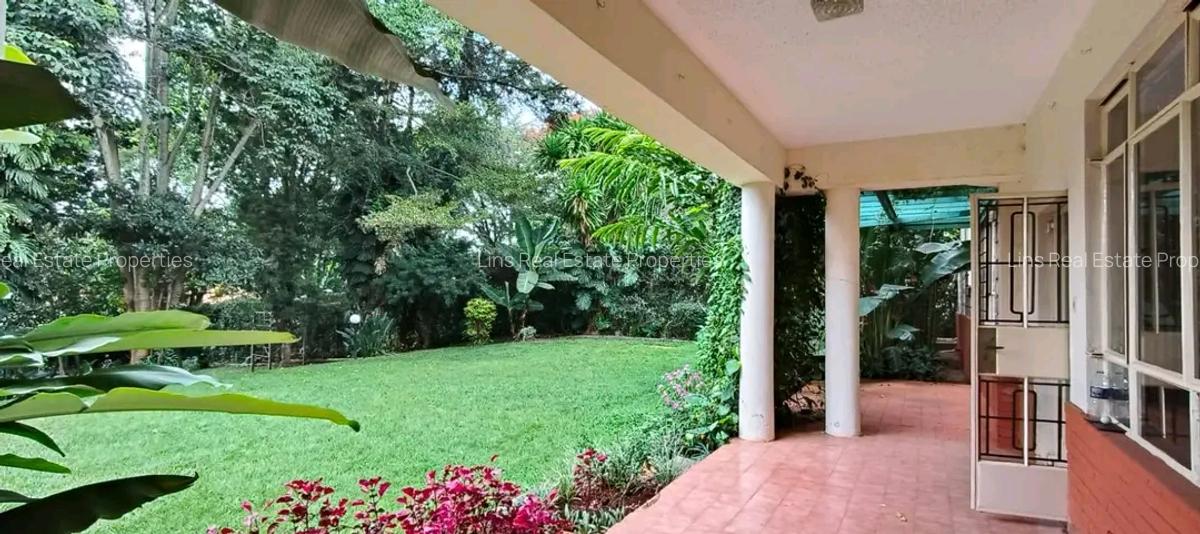 5 Bed House with En Suite in Runda - 5