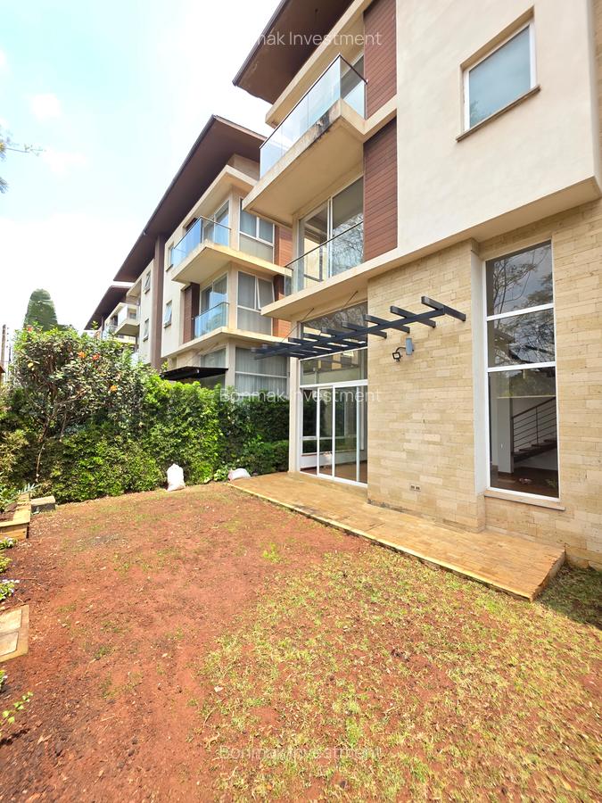 4 Bed Townhouse with En Suite at Lavington Green - 2
