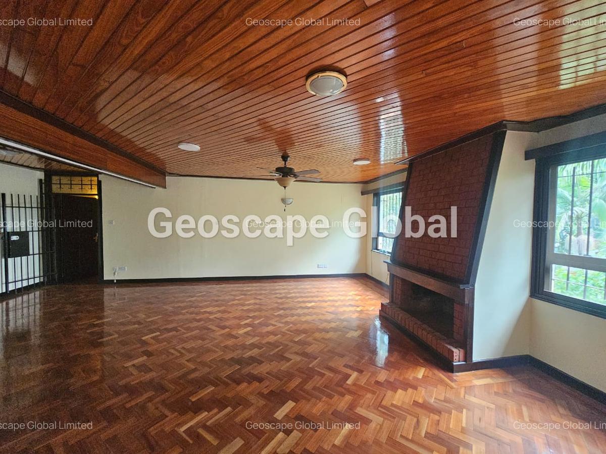 3 Bed Apartment with En Suite in Spring Valley - 12