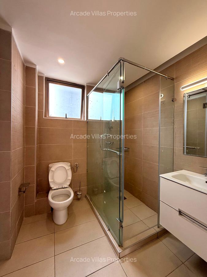 4 Bed Townhouse with En Suite in Lavington - 6