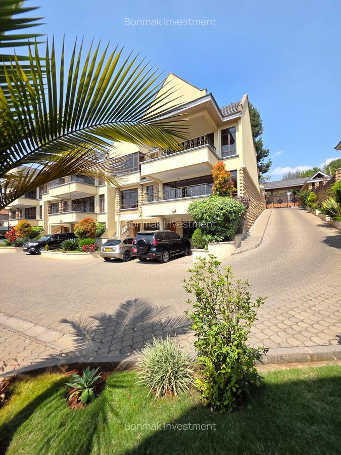 5 Bed Townhouse with En Suite at Convent Drive - 2