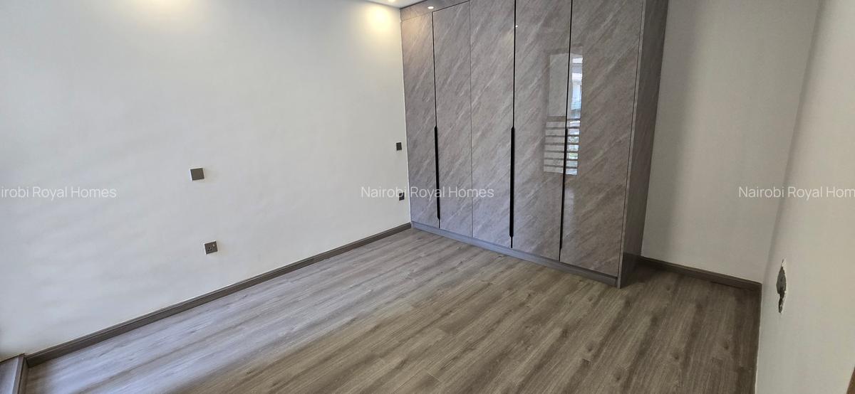 2 Bed Apartment with En Suite at Riverside - 15