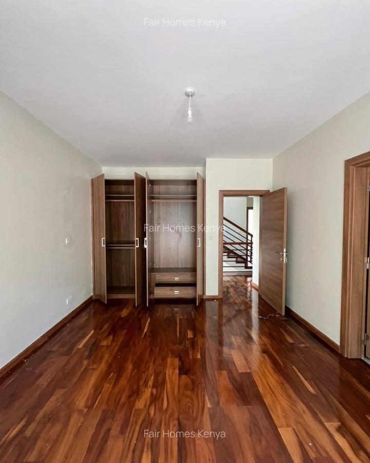 5 Bed Townhouse with En Suite at Njumbi Lane - 7