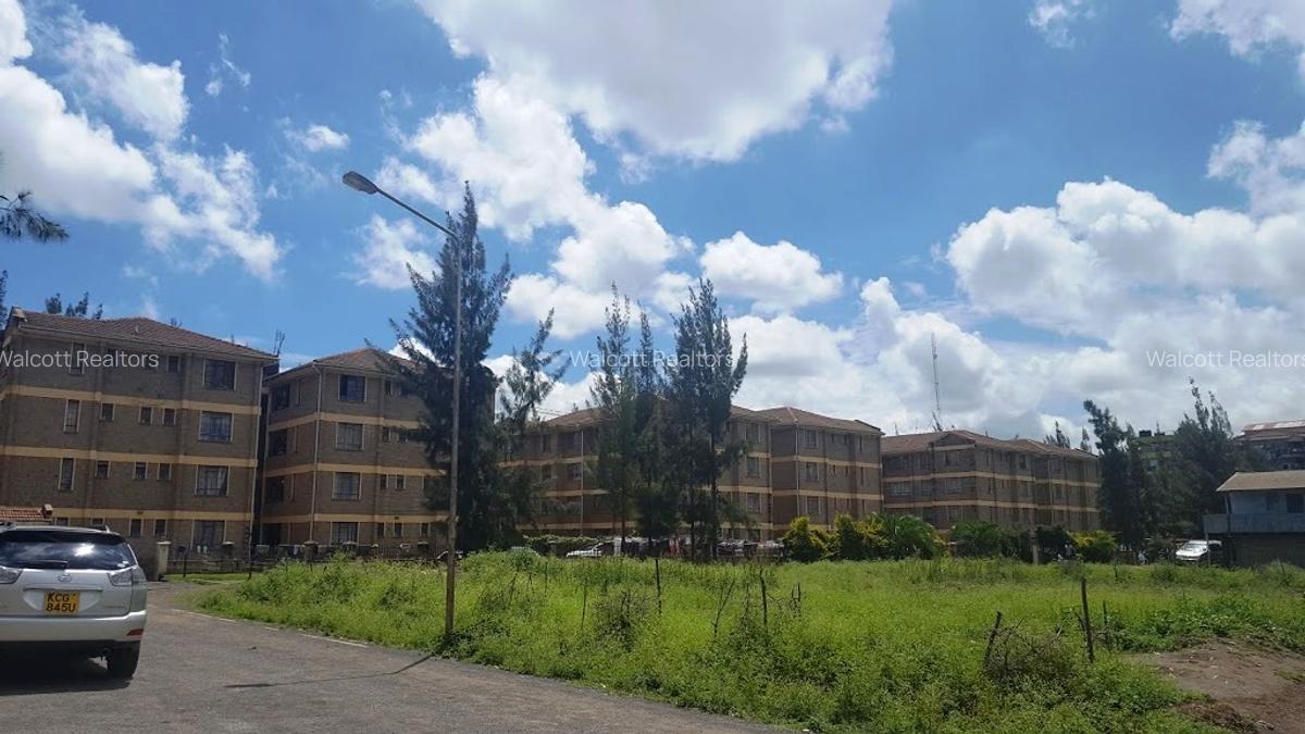 3 Bed Apartment with En Suite in Embakasi - 2