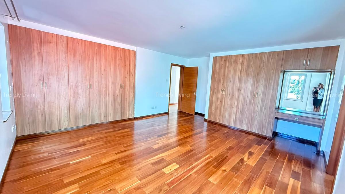 Serviced 3 Bed Apartment with En Suite in Lavington - 8