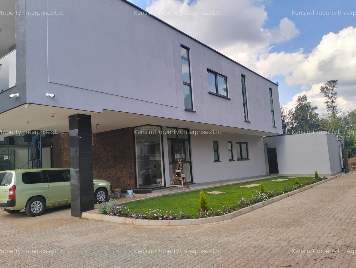 5 Bed Townhouse with En Suite in Nyari - 19
