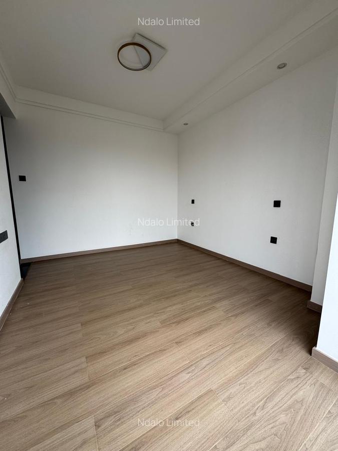 3 Bed Apartment with En Suite at Riverside - 3