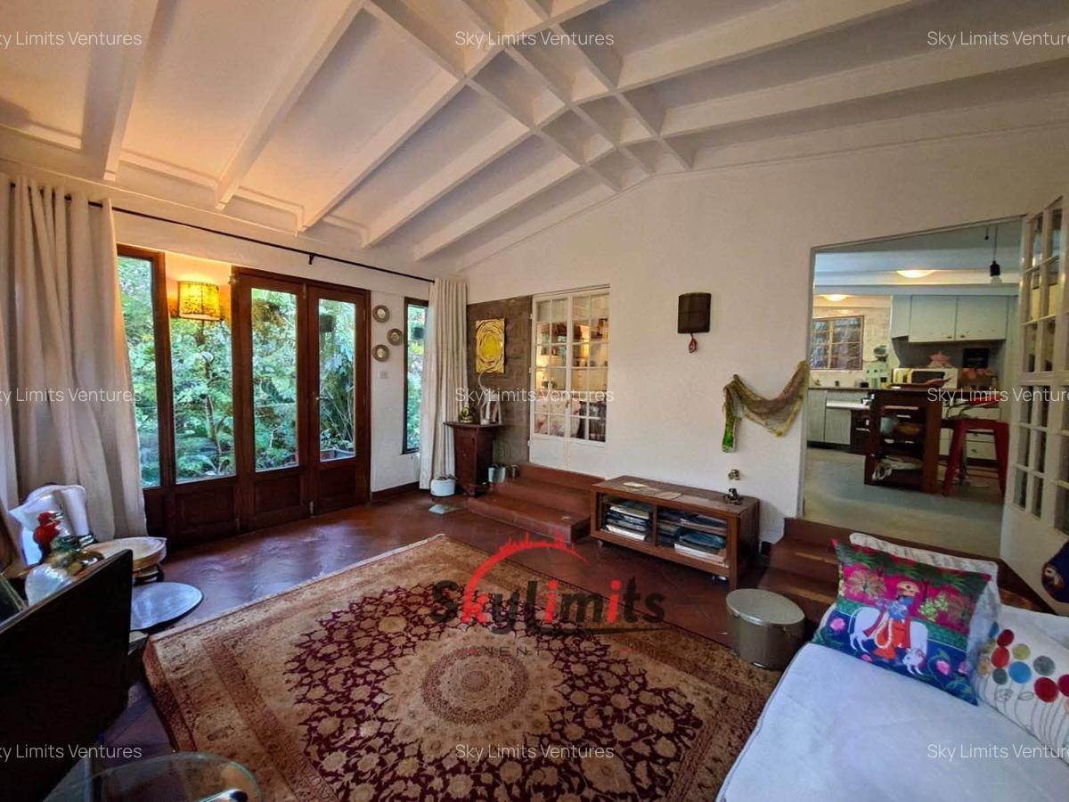 1 Bed House with Swimming Pool in Rosslyn - 3