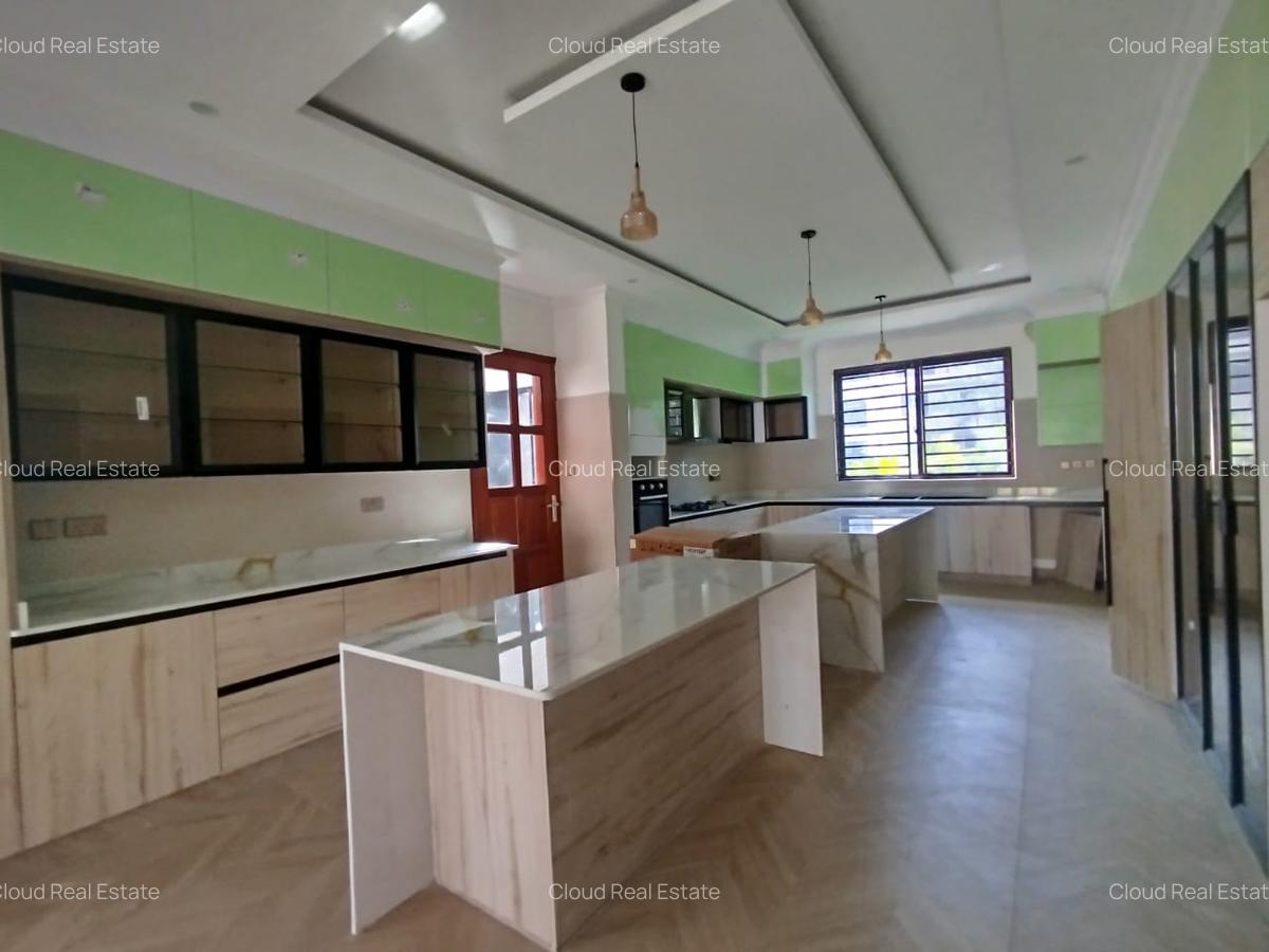 7 Bed House with En Suite in Karen - 6