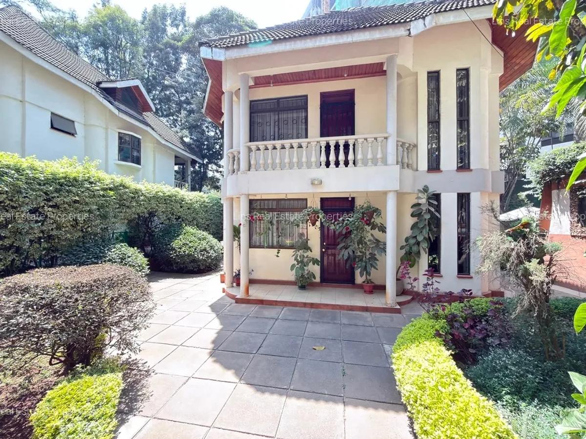 4 Bed Townhouse with En Suite in Westlands Area - 4