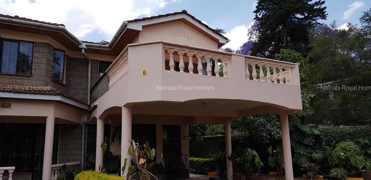 4 Bed Townhouse with En Suite at Lavington Green - 4