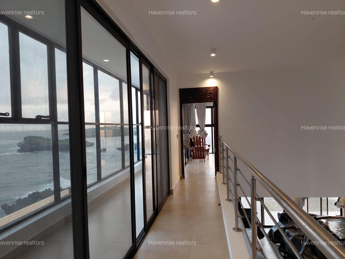 4 Bed House at Watamu - 15