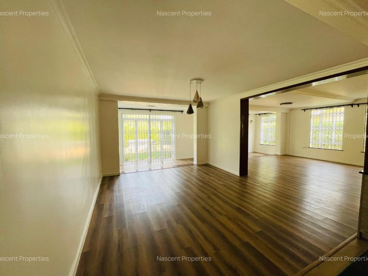 4 Bed Townhouse with En Suite in Kitisuru - 12
