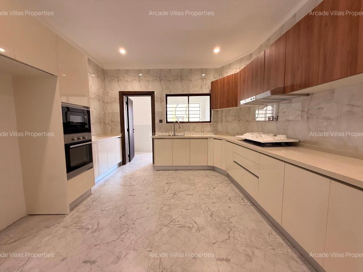 Furnished 3 Bed Apartment with En Suite in Kileleshwa - 3