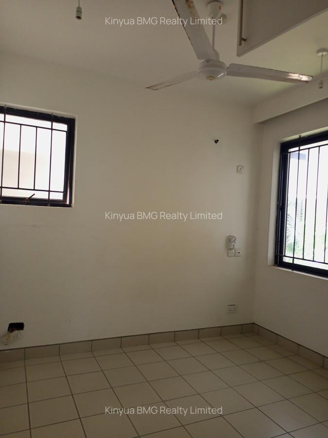 3 Bed Apartment with En Suite in Nyali Area - 3