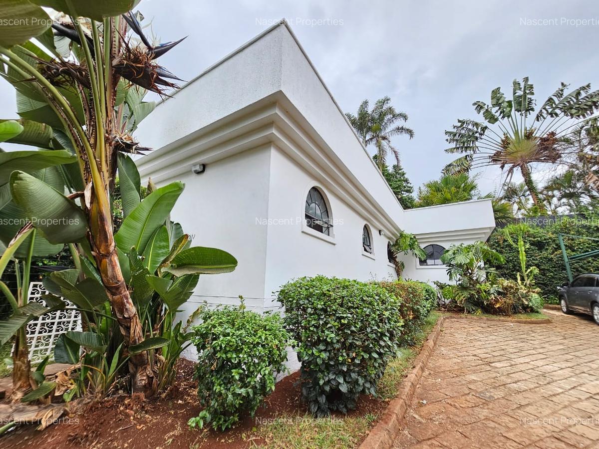 4 Bed House with En Suite in Nyari - 3