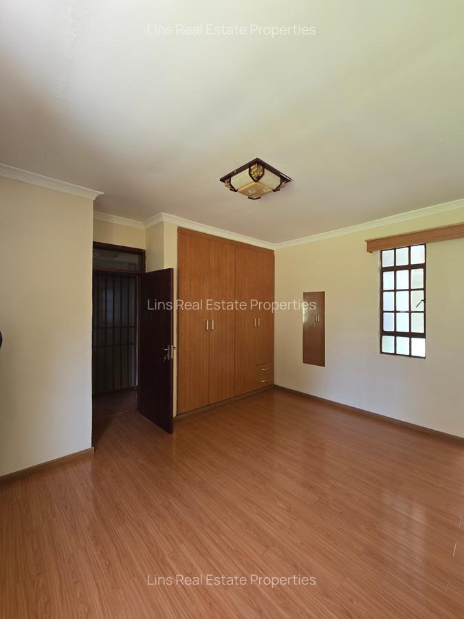 4 Bed House with En Suite in Runda - 13
