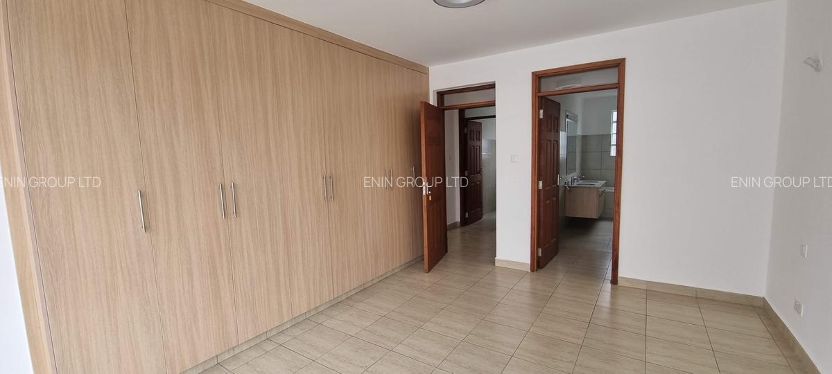 Serviced 3 Bed Apartment with En Suite at Valley Arcade - 15