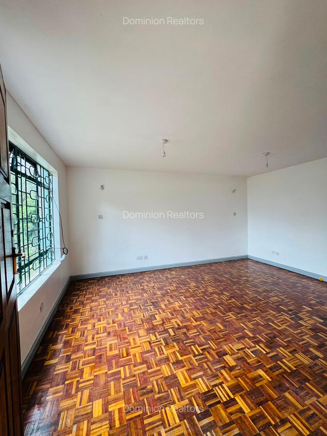 4 Bed House with En Suite at David Osieli - 6