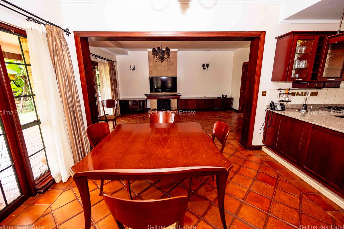 4 Bed House with En Suite at Windsor - 12