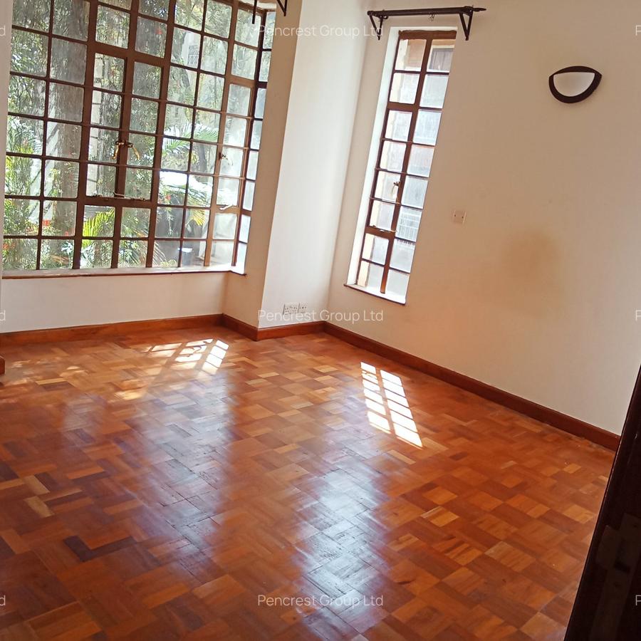 2 Bed Apartment with En Suite at Brookside - 11
