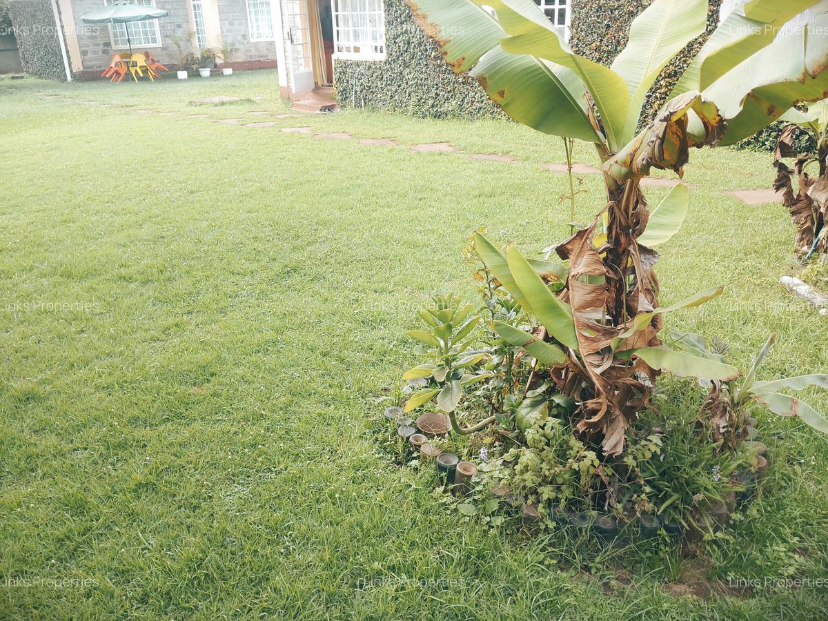 1 Bed House with En Suite at Karen - 4