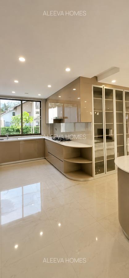 5 Bed Villa with En Suite in Karen - 6