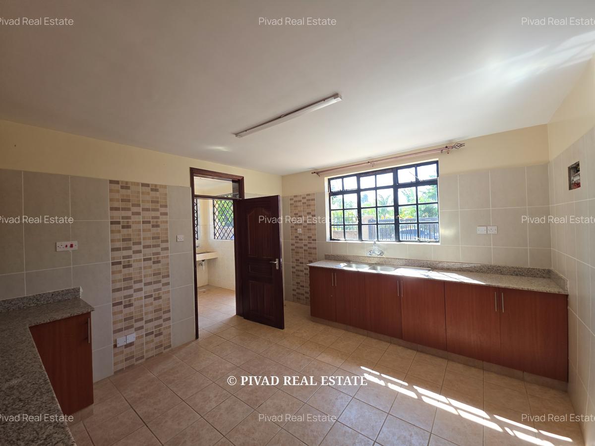 4 Bed Townhouse with Swimming Pool in Kiambu Road - 7