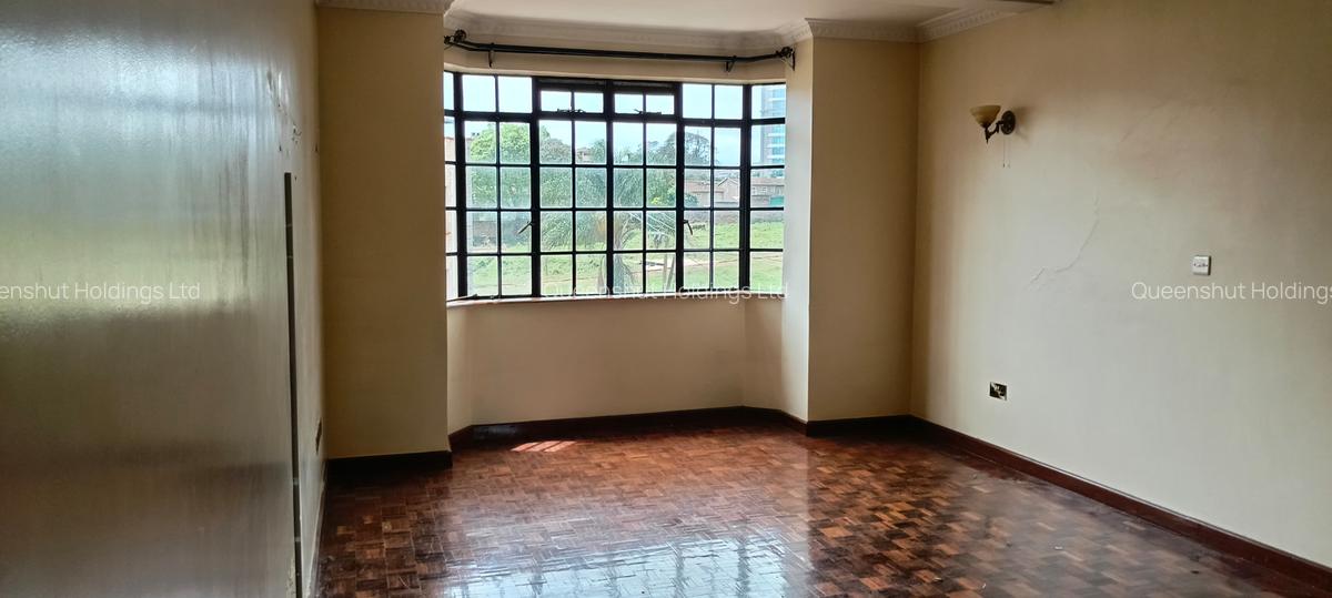 3 Bed Apartment with En Suite in Westlands Area - 12