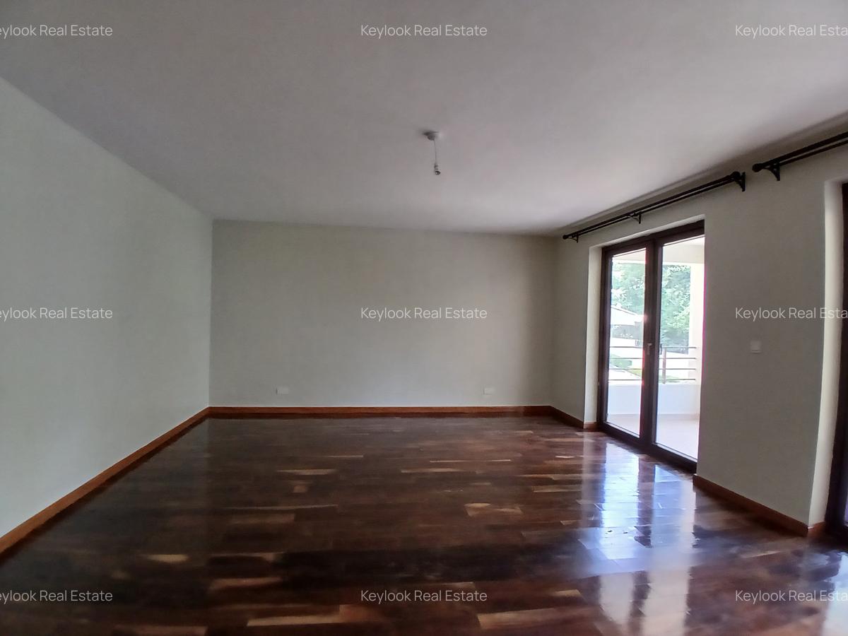 5 Bed Townhouse with En Suite at Lavington Green - 7