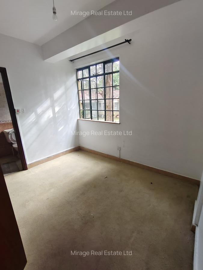 1 Bed Apartment with En Suite in Kilimani - 4