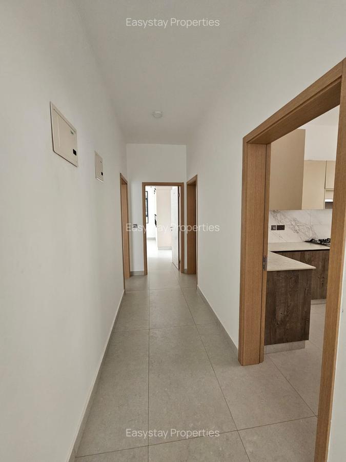 3 Bed Apartment with En Suite in Brookside - 3