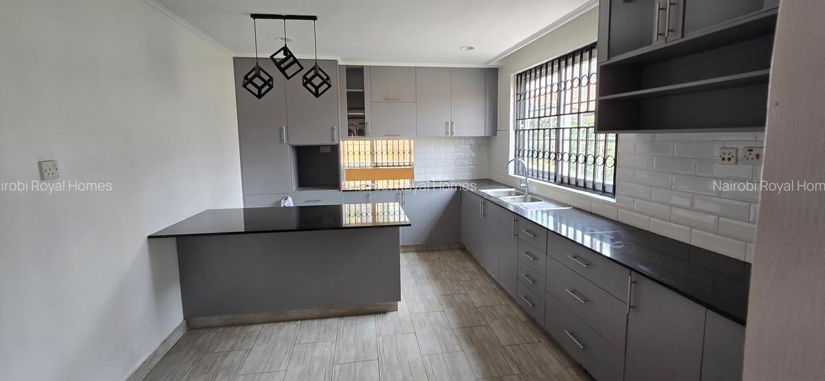 4 Bed Apartment with En Suite at Rhapta Road - 13