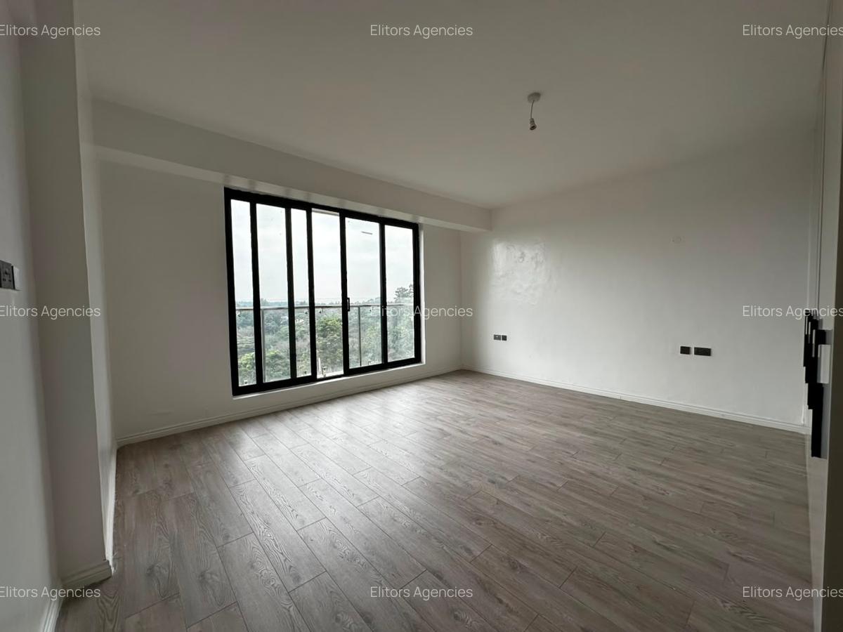4 Bed Apartment with En Suite at 6Th Parklands Avenue - 10