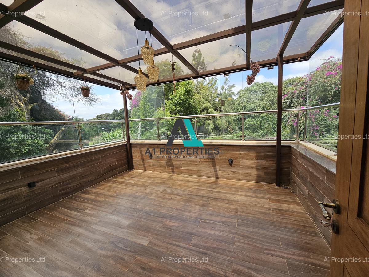 6 Bed Townhouse with En Suite in Lavington - 13