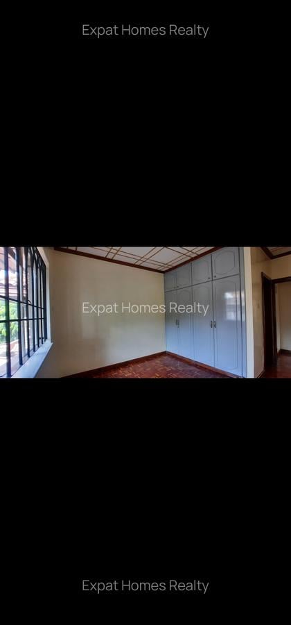 4 Bed House in Lavington - 4