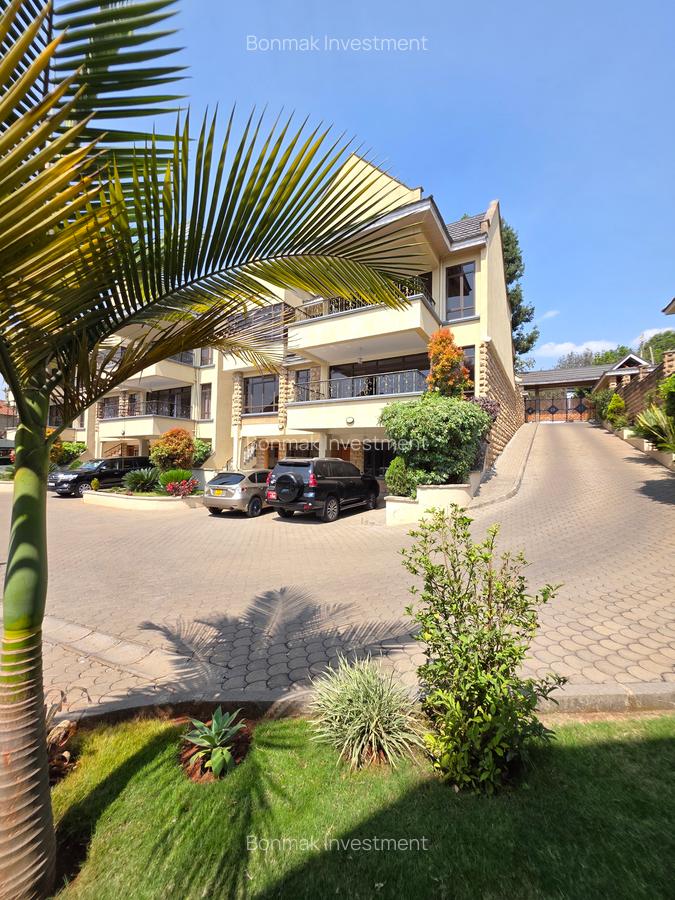 5 Bed Townhouse with En Suite at Convent Drive - 1