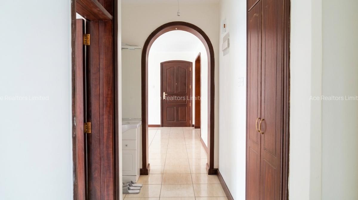 3 Bed Apartment with En Suite at Sports Road - 10