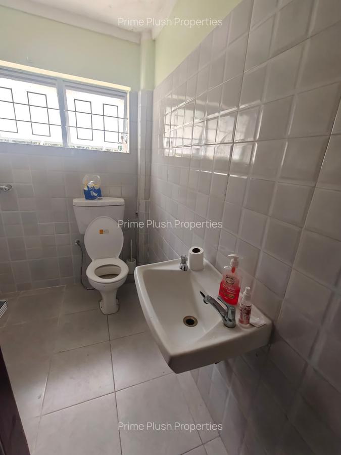 4 Bed House with Garden in Langata - 11