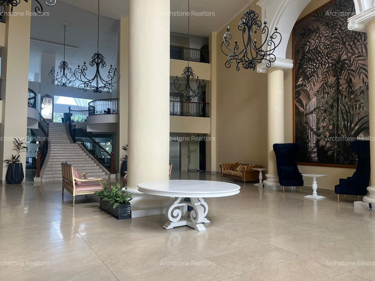 3 Bed Apartment with En Suite in Parklands - 2