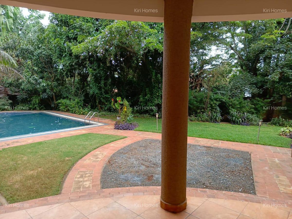4 Bed Townhouse with En Suite in Nyari - 11