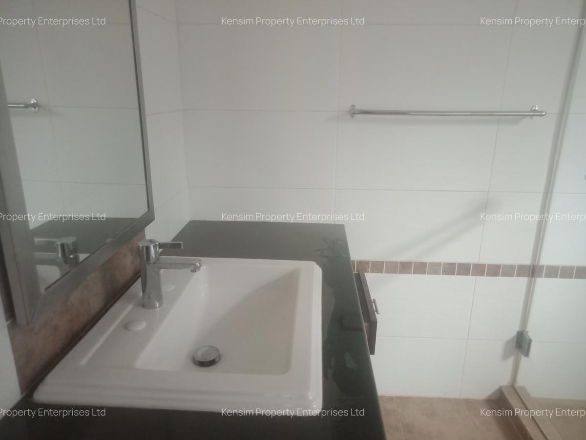 5 Bed House with En Suite in Loresho - 10