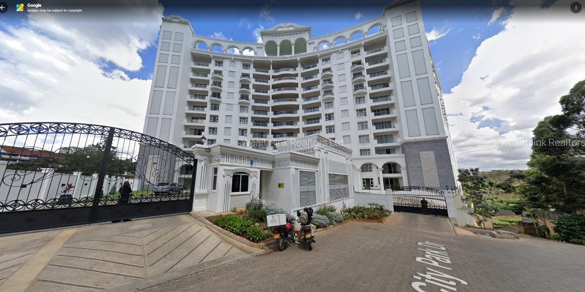 Serviced 2 Bed Apartment with En Suite at Collosium - 6