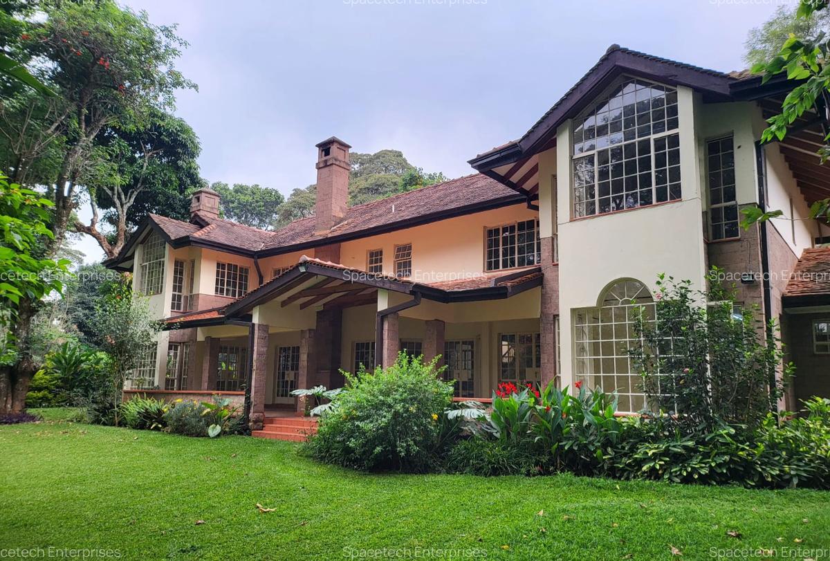 5 Bed House with En Suite in Rosslyn - 1