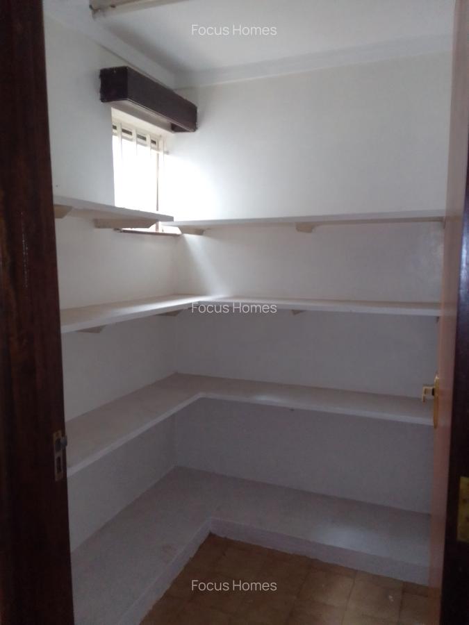 4 Bed Villa with En Suite in Kileleshwa - 18