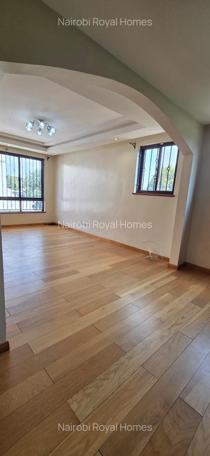 5 Bed Townhouse with En Suite at Lavington Green - 16