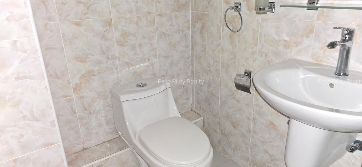 2 Bed Apartment with En Suite at School Lane - 6